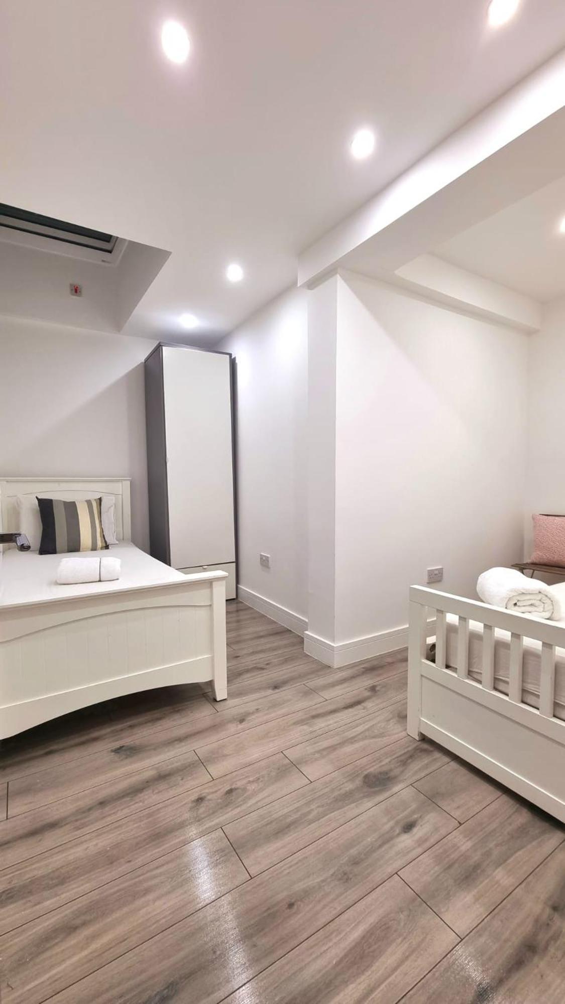 Brand New Flat Close To Turnpike Lane Tube Station London Kültér fotó